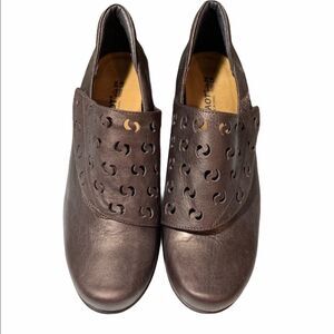 Naot brown leather clogs metalic velcro made in israel size 8.5